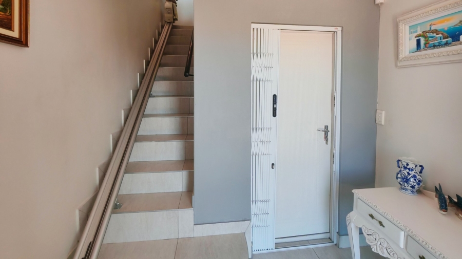 4 Bedroom Property for Sale in Island View Western Cape